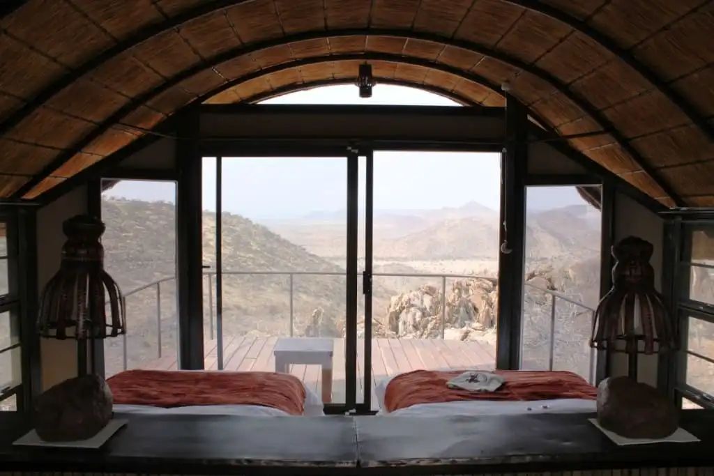 Etaambura Lodge