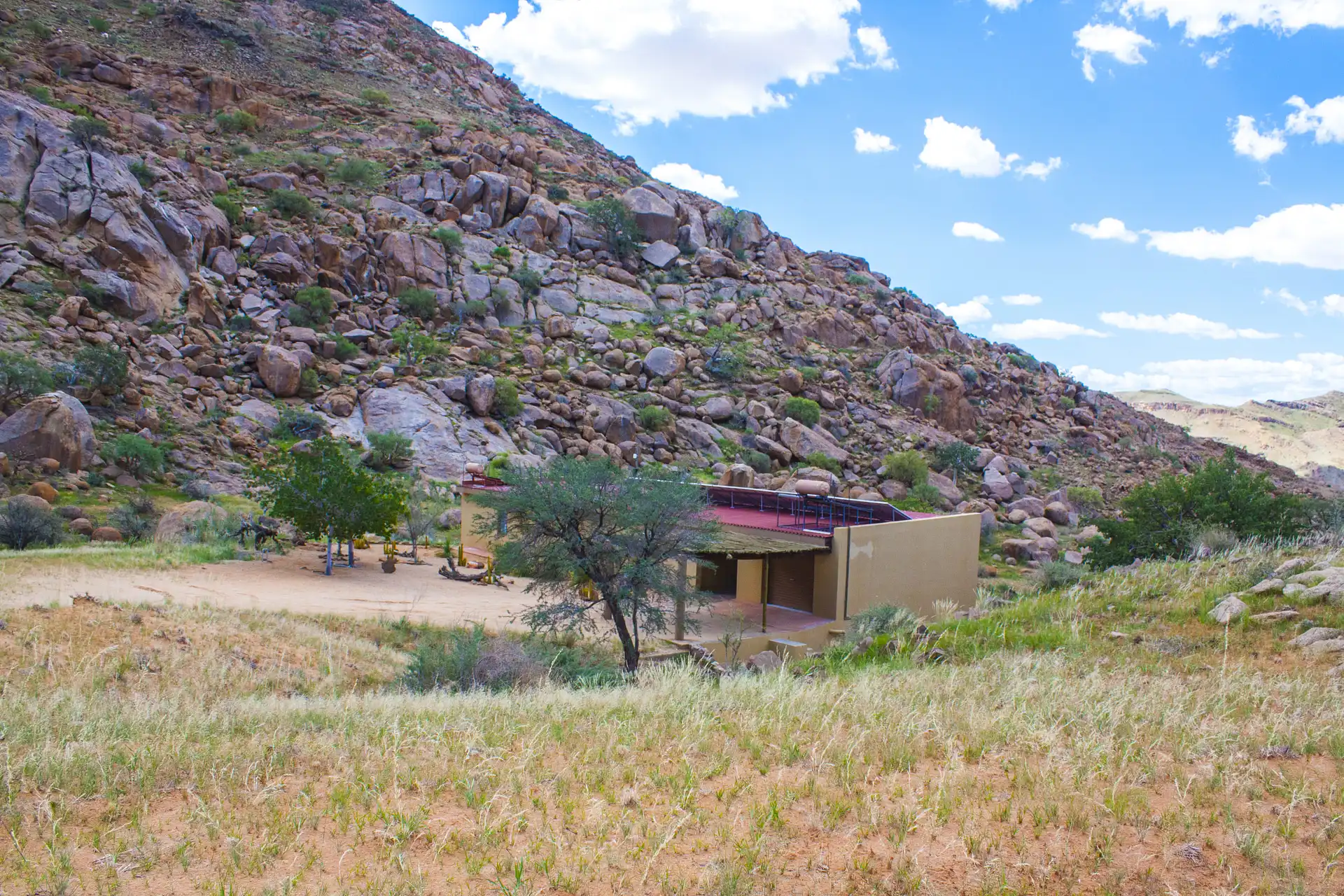 Okanti Cabin