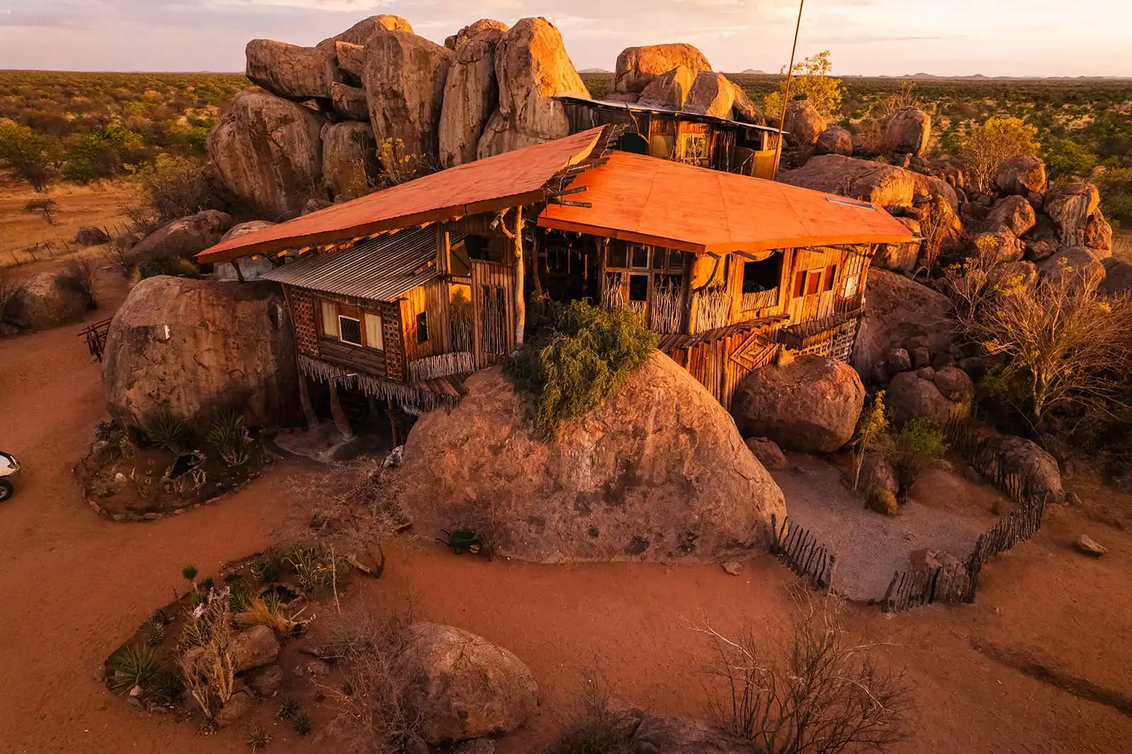 Onjowewe Treehouse — image 3